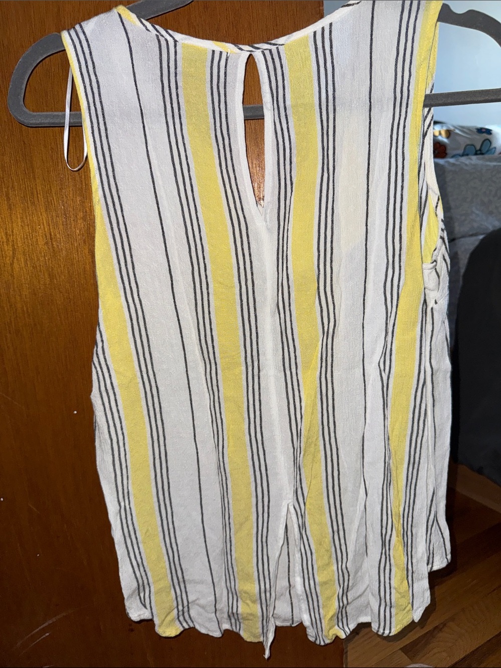 Verse Yellow & White Striped Sleeveless Tank - Picture 2 of 2